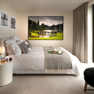 Δωμάτιο απέναντι από το παράθυρο