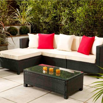 Γωνιακός καναπές για καλοκαιρινή κατοικία