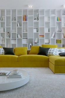 Κίτρινο γωνιακό καναπέ