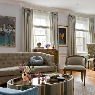 Γαλλικό μπεζ καναπέ