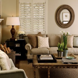 Μπεζ καναπέ