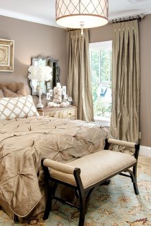 Ταπετσαρία χρώματος κακάου για ένα πολυτελές υπνοδωμάτιο