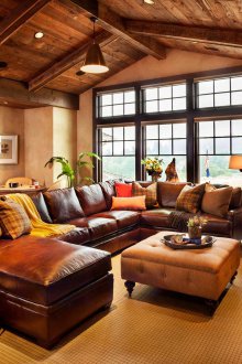 Καφέ δερμάτινο καναπέ