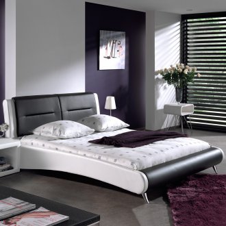 Cama blanco y negro