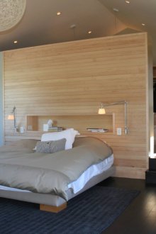 Κρεβάτι με μια θέση στο κεφαλάρι