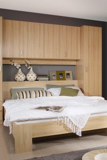 Φωτεινό κρεβάτι με ράφι