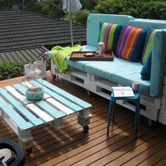 Βαμμένο καναπέ παλέτας