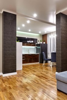 Φως καφέ ξύλινο πάτωμα