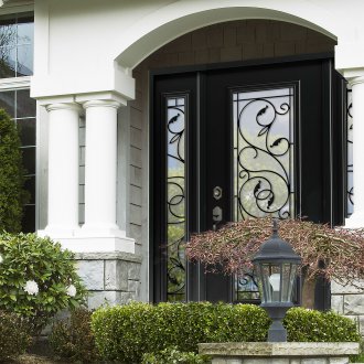 Σφυρηλατημένη πόρτα με διαστολέα