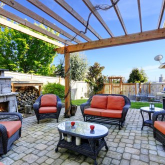 Μπάρμπεκιου με μαλακούς καναπέδες