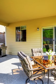 Επιλογές επίπλων περιοχής μπάρμπεκιου