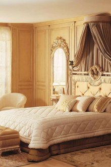 Κομοδίνο στο κλασικό υπνοδωμάτιο