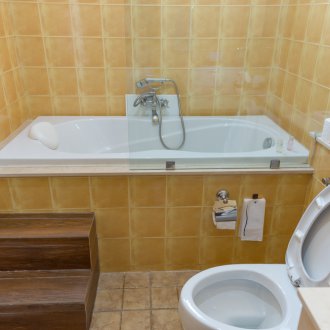 Κίτρινο μπάνιο