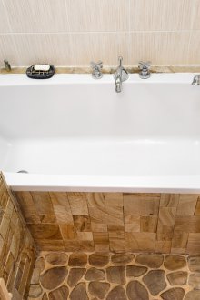 Μικρό μπάνιο σε οικολογικό στιλ