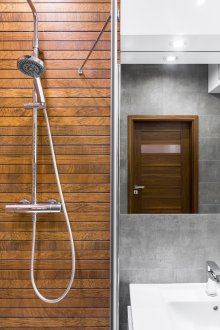 Μπάνιο με ντους