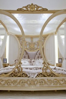 Luxury Classic Apat na Poster Bed