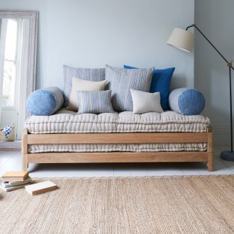 Ξύλινο καναπέ