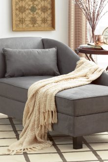 Καναπές κρεβάτι στο σαλόνι