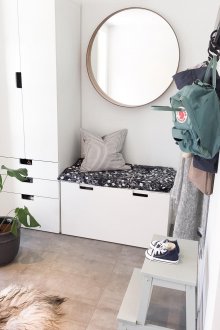 Καναπές στο διάδρομο