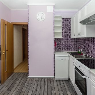 Γκρίζα και Λιλά Κουζίνα