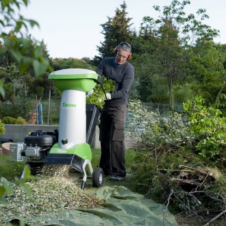 Broyeur de jardin à essence