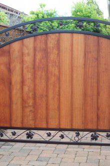 Πύλη Shod με δέντρο