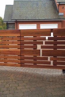 Art Nouveau ξύλινες πύλες