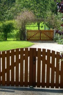 Πύλη για το δόσιμο από ένα φράχτη