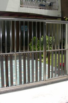 Μεταλλικές συρόμενες πύλες