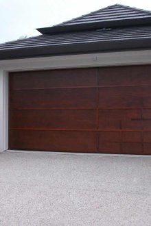 Τμηματικές πόρτες σε μοντέρνο στυλ