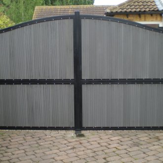 Πύλες με διπλά φύλλα