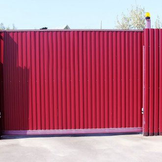 Κόκκινες κυματοειδείς πύλες