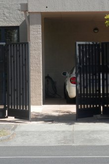 Αυτόματη πόρτα χάλυβα