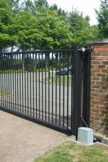 Αυτόματη πύλη σιδήρου