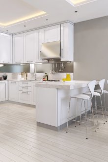 Ανοιχτό γκρι τοίχους και δάπεδο.