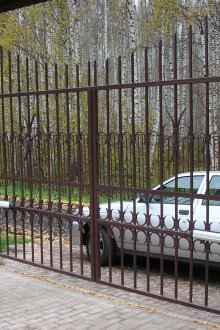 Πύλη από σωλήνα προφίλ