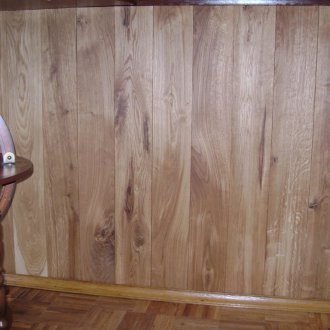 Μεγάλη πλακέτα στο γραφείο