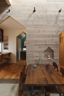 Μεγάλη σανίδα στην κουζίνα