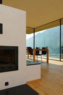 Μεγάλη πλατφόρμα σε εξοχική κατοικία