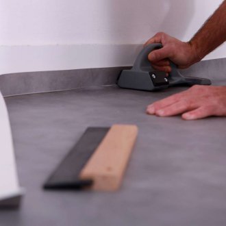 Układanie linoleum na betonowej podłodze