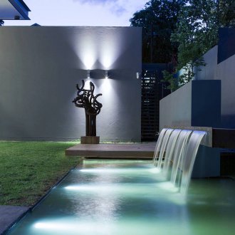 Φωτιζόμενη βρύση στο σπίτι