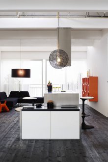 Μαύρο έλασμα στην κουζίνα