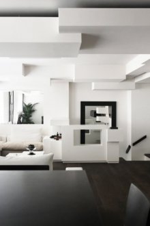 Μαύρο laminate στο διαμέρισμα