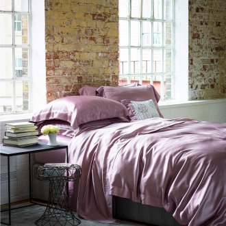 Μωβ από μετάξι