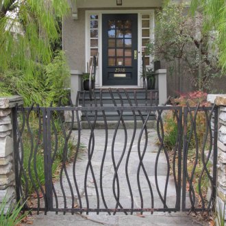 Μεταλλικές πύλες από σωλήνα προφίλ