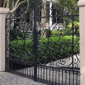 Περιστρεφόμενες μεταλλικές πύλες