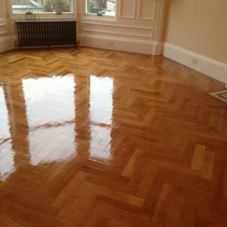 Γαλλική επισκευή παρκέ