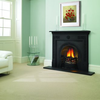 Το πράσινο παστέλ κάνει το σαλόνι πιο ευρύχωρο.