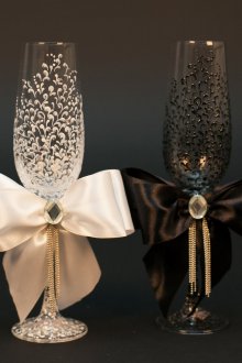 Βαμμένα γυαλιά γάμου