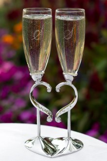 Γαμήλια ποτήρια με μια καρδιά